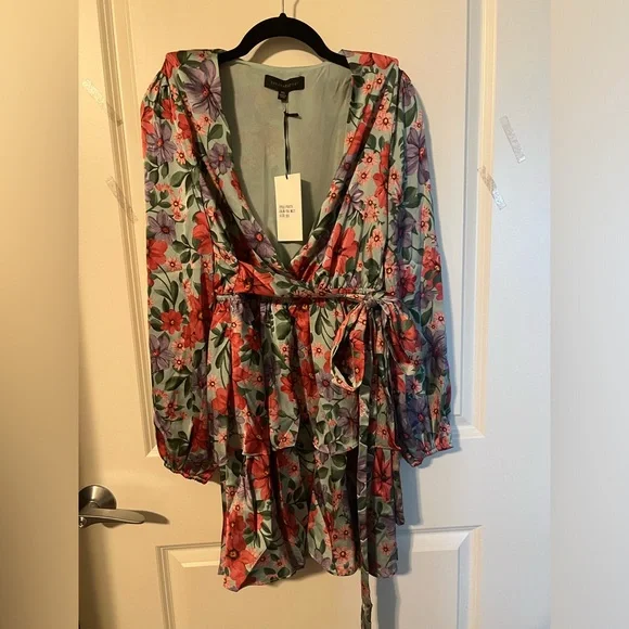 NWT Dance & Marvel Sensational Floral Tiered Mini Dress - Picture 4 of 13